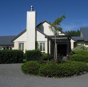 Price reduction on this purpose built lodge in Ohaukune NZ don't miss out as this is a fantastic property in magic location 